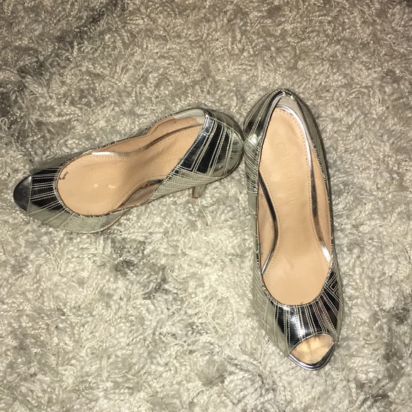 Women’s stilettos - Picture 2 of 6